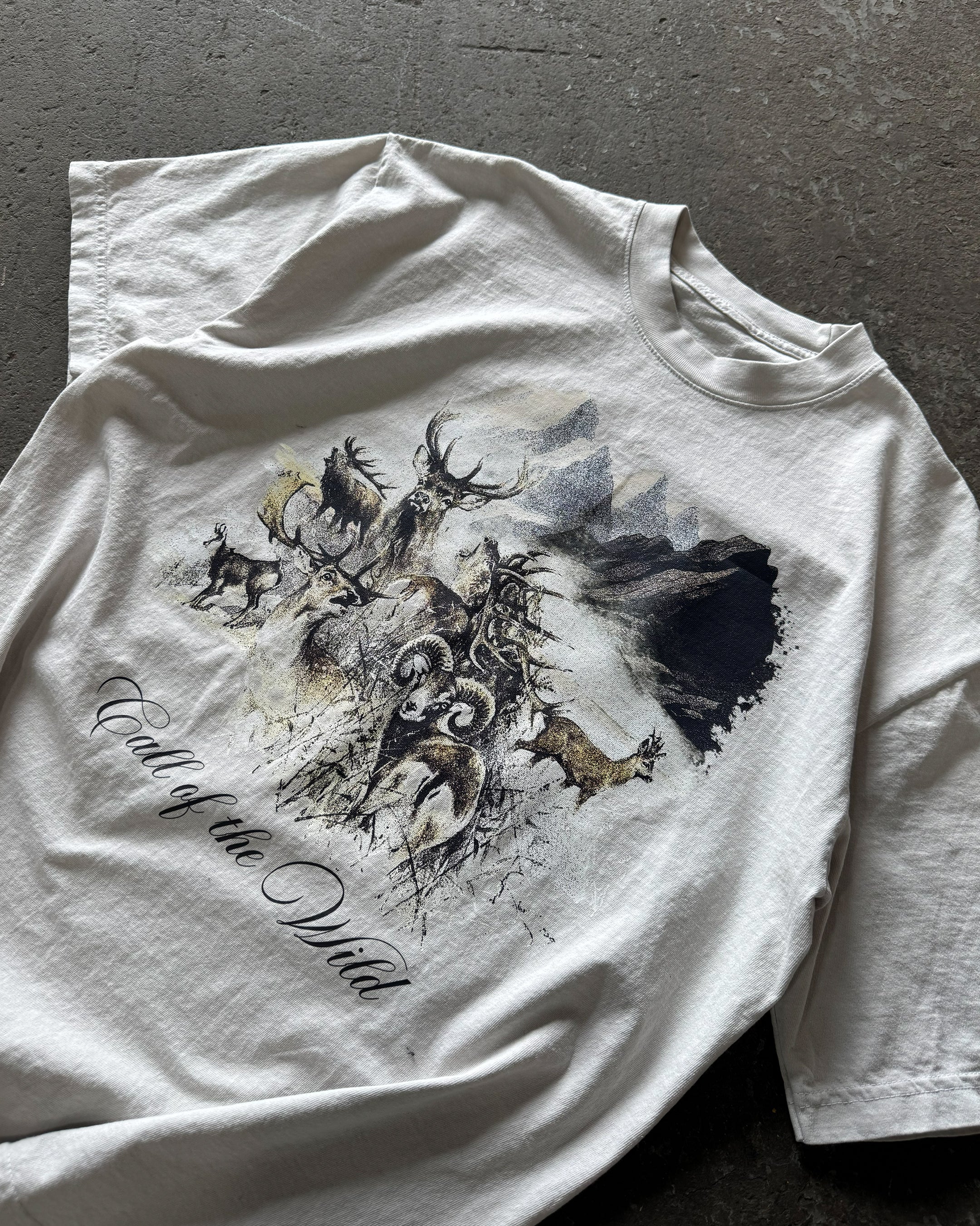 call of the wild heavyweight tee