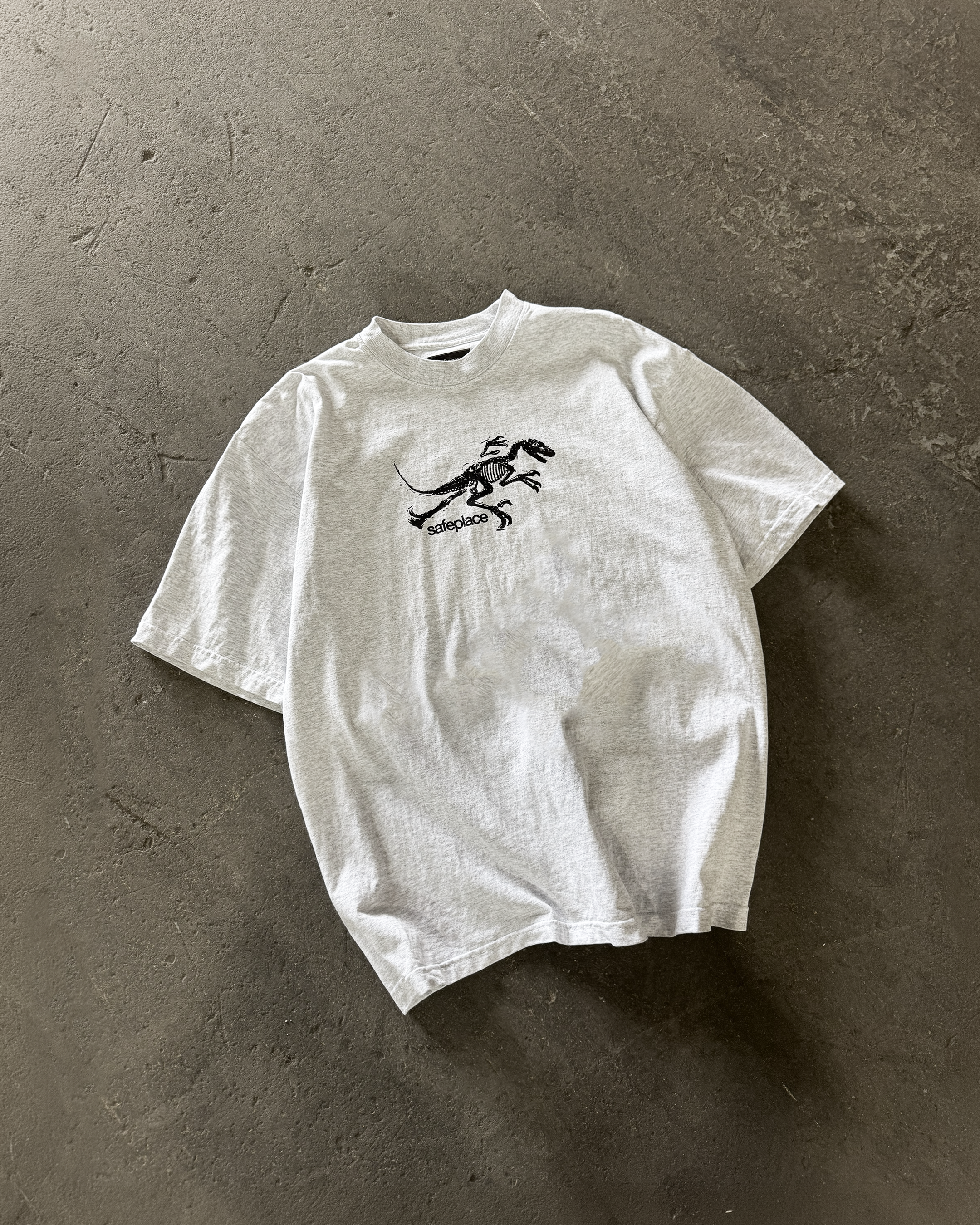 jurassic heavyweight tee [heather grey]
