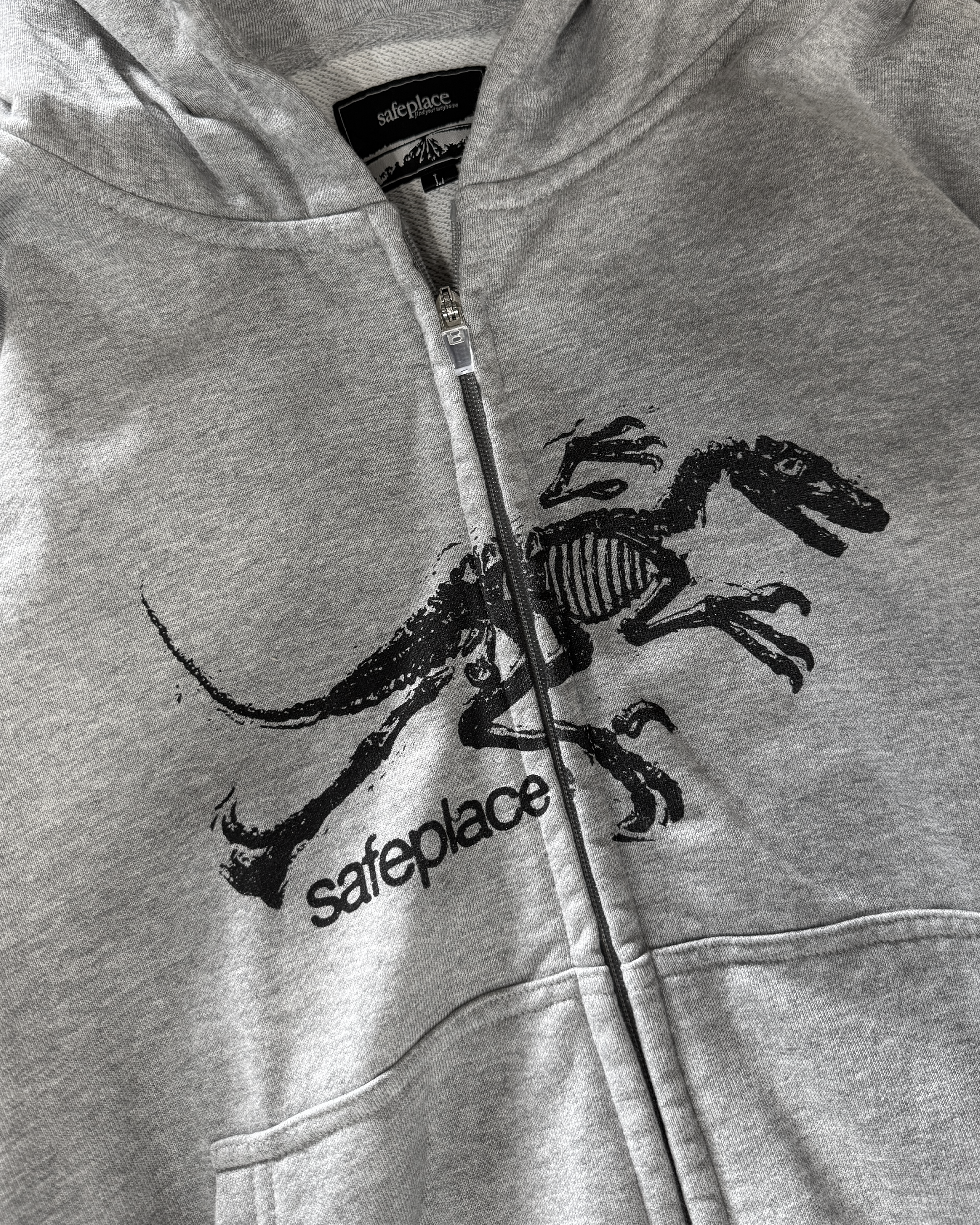 jurassic zip-up [heather grey]